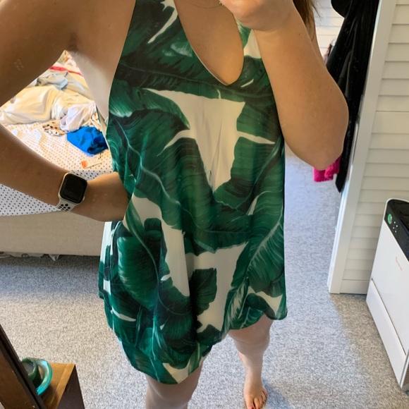Leaf Print Romper - Picture 4 of 7